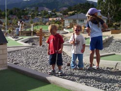 Hanmer - Crazy Golf